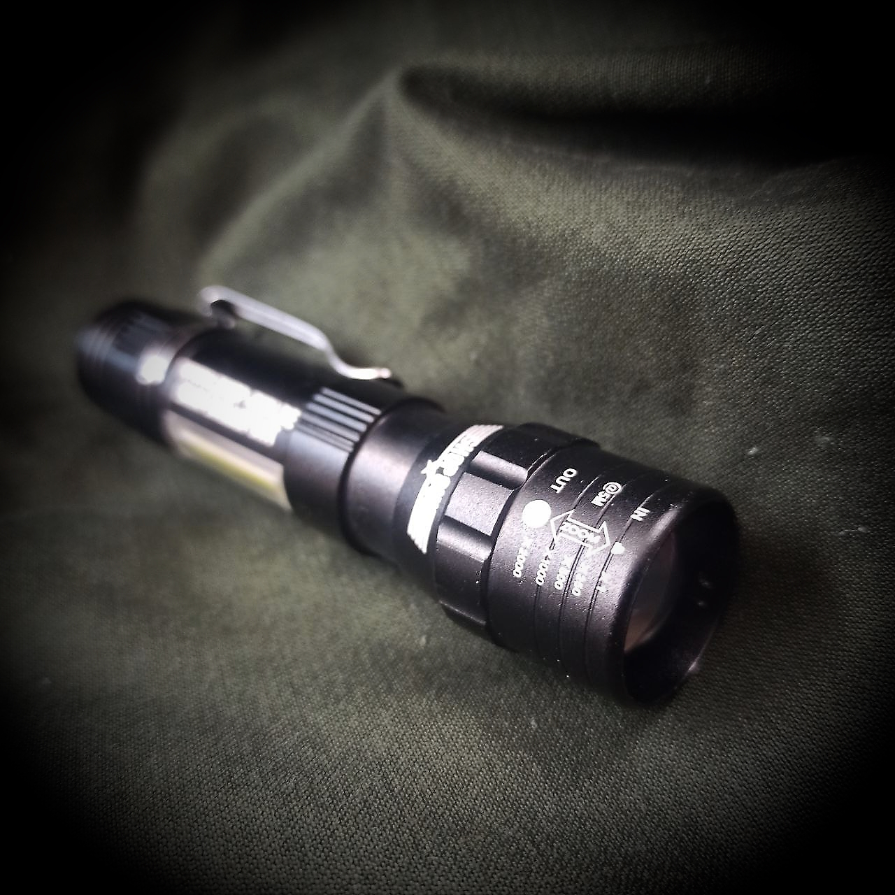 Shop-Gun - Taschenlampe LED (schwarz, Aluminium)