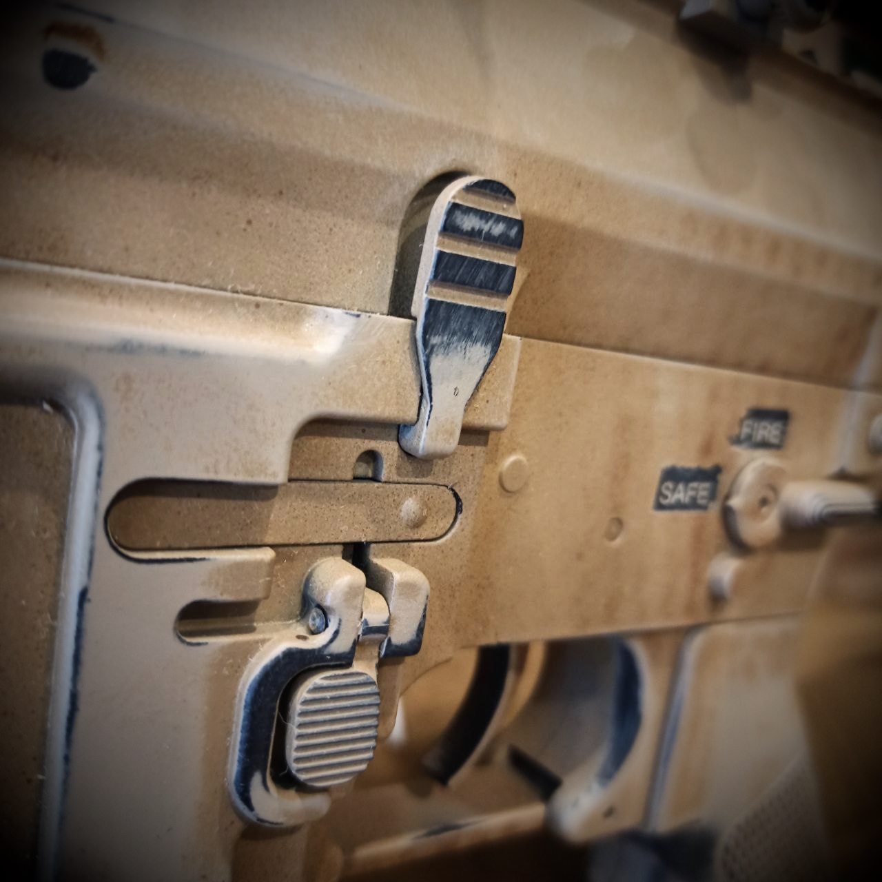 Kopie von CUSTOMGUN: E&C SR25 'American Sniper' S-AEG mit Perun Hybrid, Zweibein, Aim-O Zielfernrohr, Paintjob #1